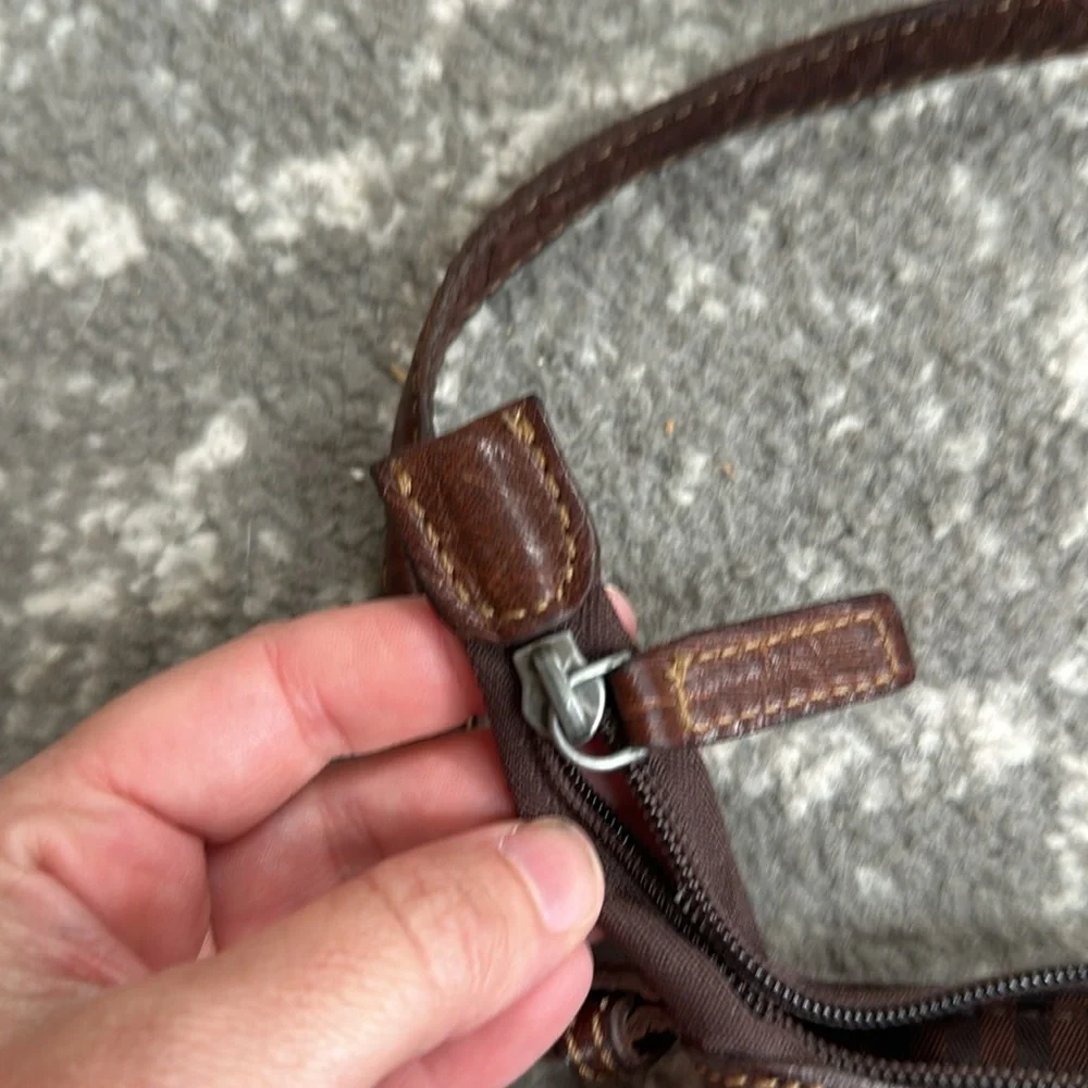 Jack Georges Genuine Leather Crossbody Voyager Handbag - Picture 13 of 16